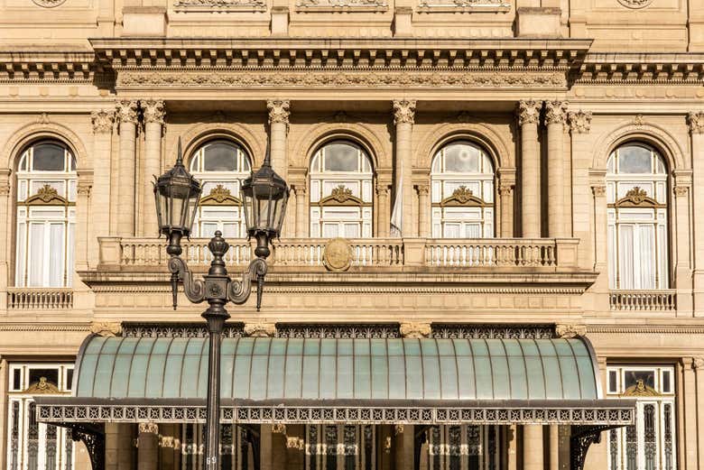 Fachada do Teatro Colón