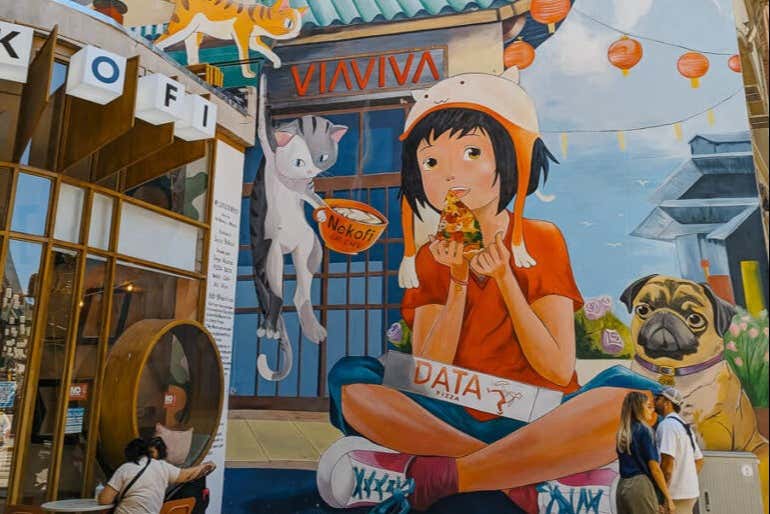 Mural de anime no Barrio Chino