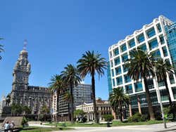 Montevidéu, Praça da Independência